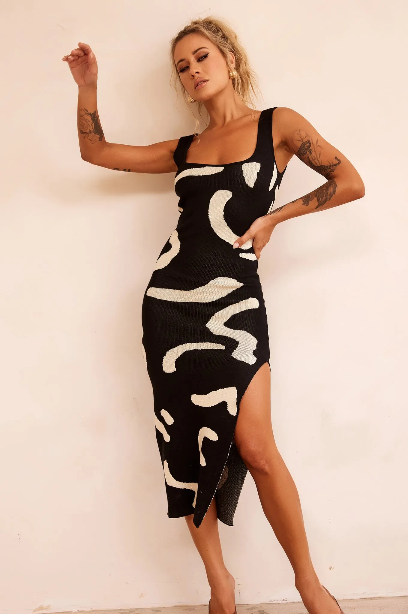 Attached Knit Midi Dress - Black