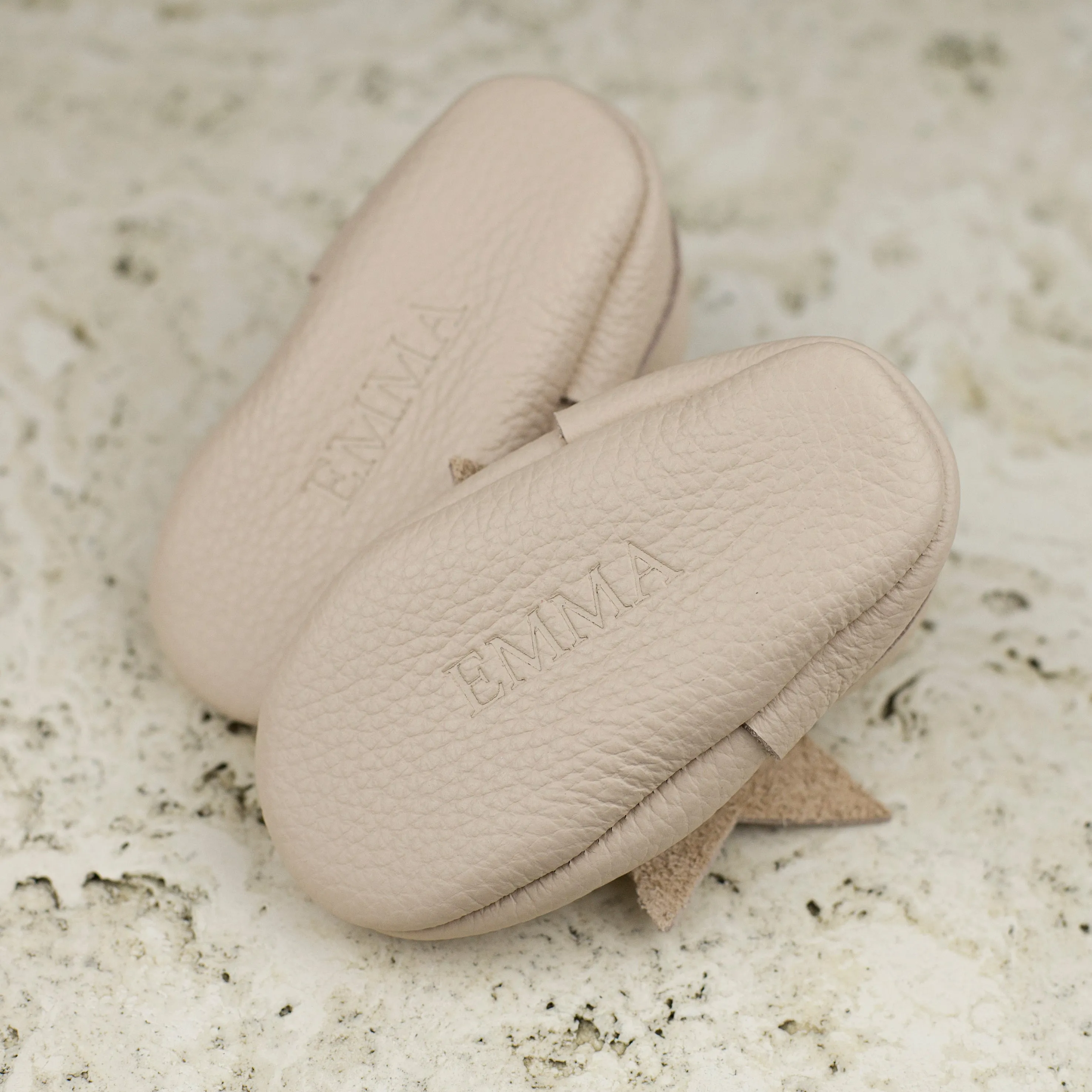 Baby girl shoes with bow