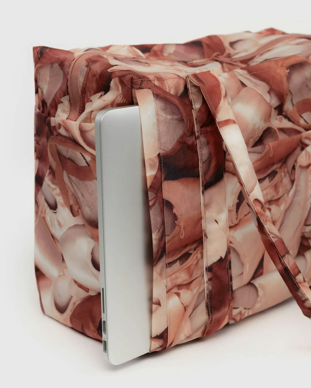 Baggu Small Cloud Carry-On - Pointe Shoe