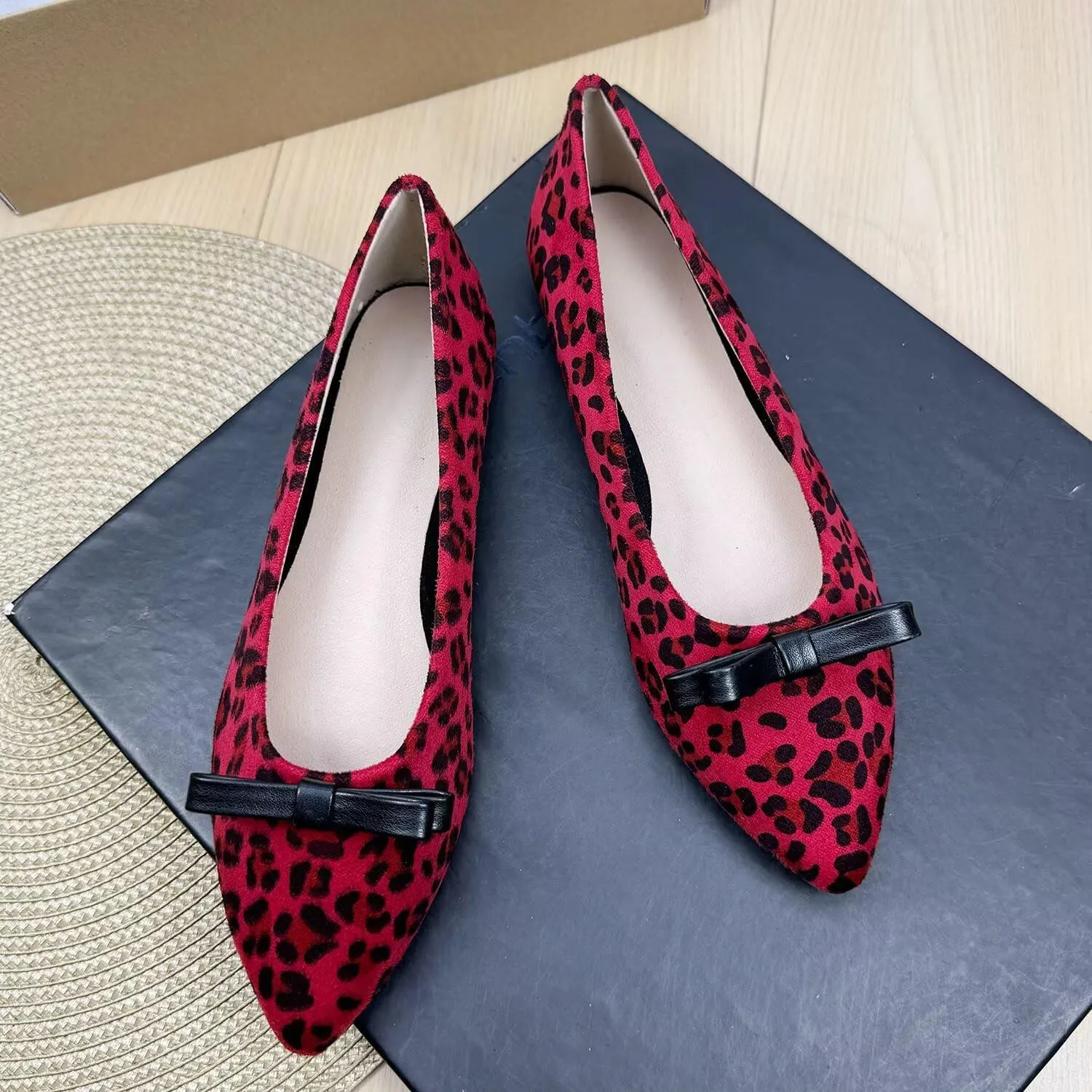 ChaiRong Women Fashion Bowknot Suede Ballet Flats Pointed Toe Slip on Lightweight Walk House Driving Shoes