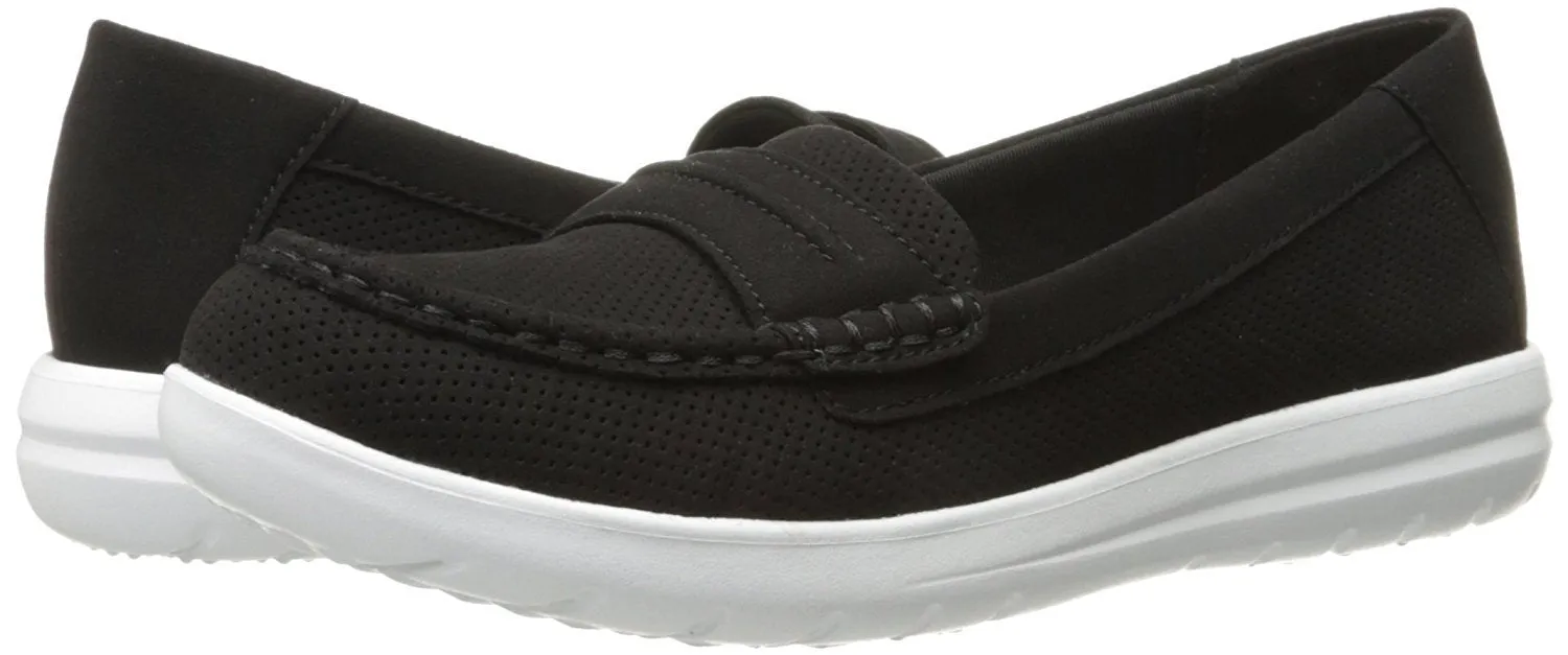 CLARKS Women's Jocolin Maye Flat