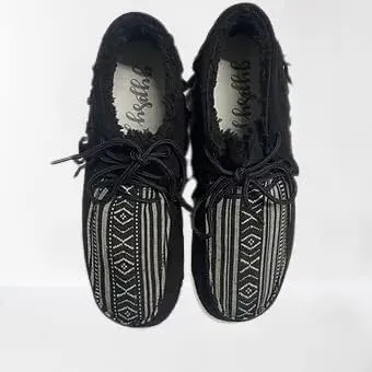 Gypsy Jazz The Sunrise Fringe Sneaker {Black Aztec}