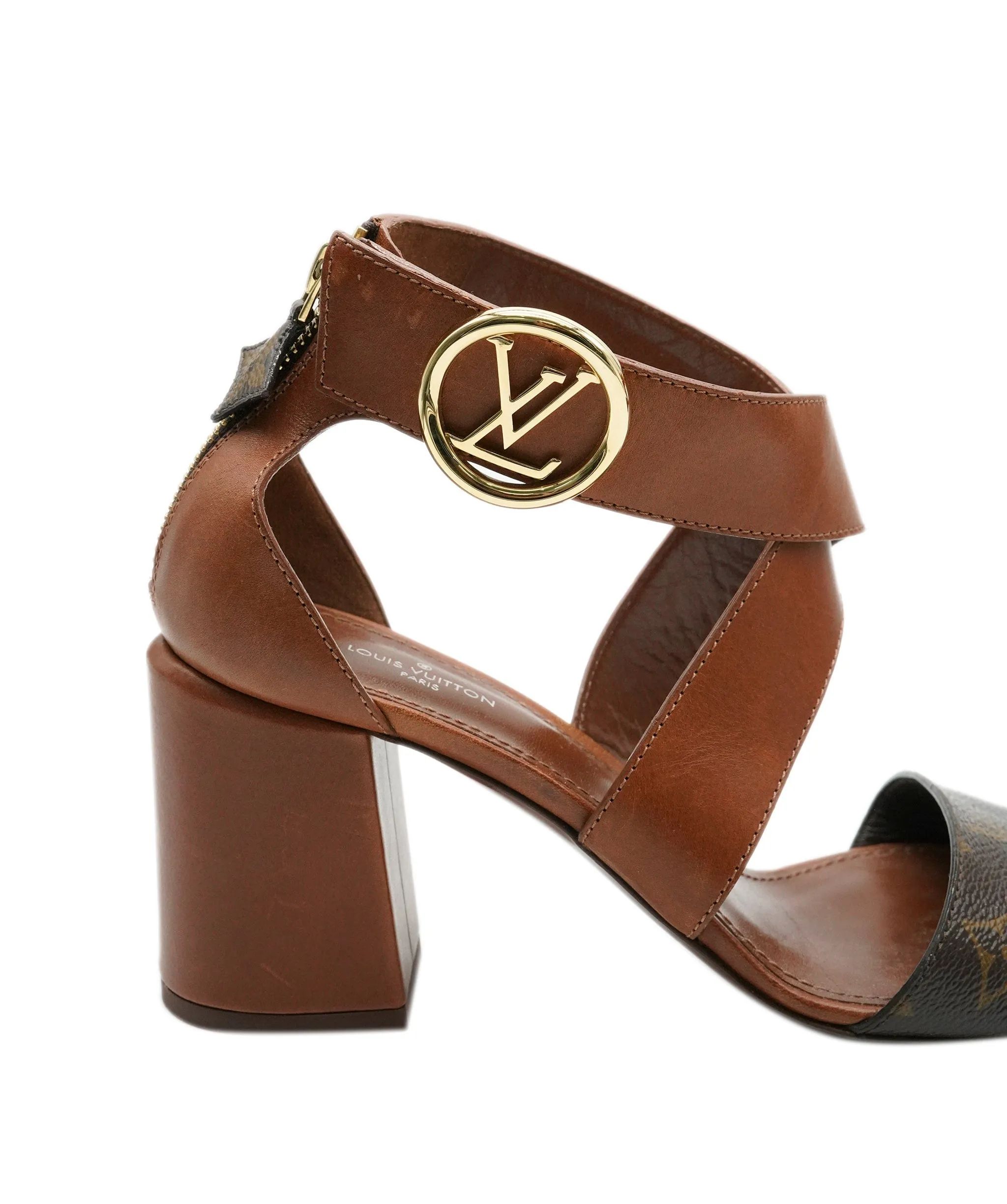 Louis Vuitton Brown Leather Monogram Sandals With Gold LV Hardware Size 37 ALC0910