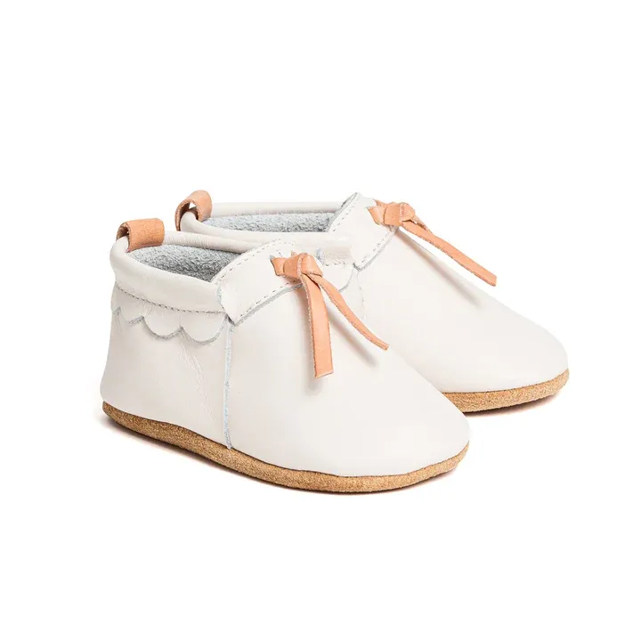 Pretty brave - baby  moccasins - snow