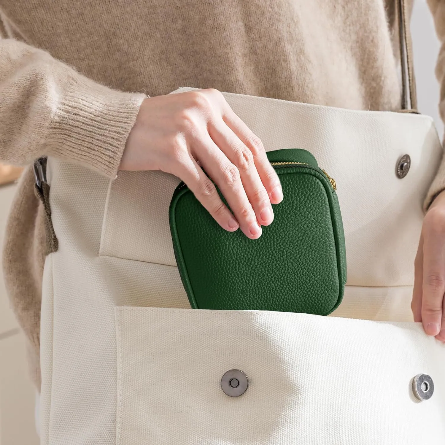 Travel Jewelry Box with 6 Pouches, Leather Jewelry Organizer Case for Women Girl for Necklace Earring Bracelet Ring, Jewelry Holder Organizer Box,Wedding Birthday Gift Idea